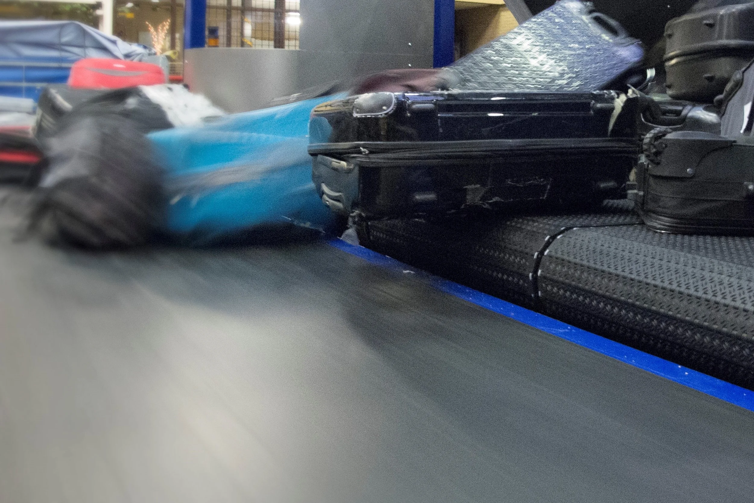 High-capacity performance: 800 - 1200 bags per hour