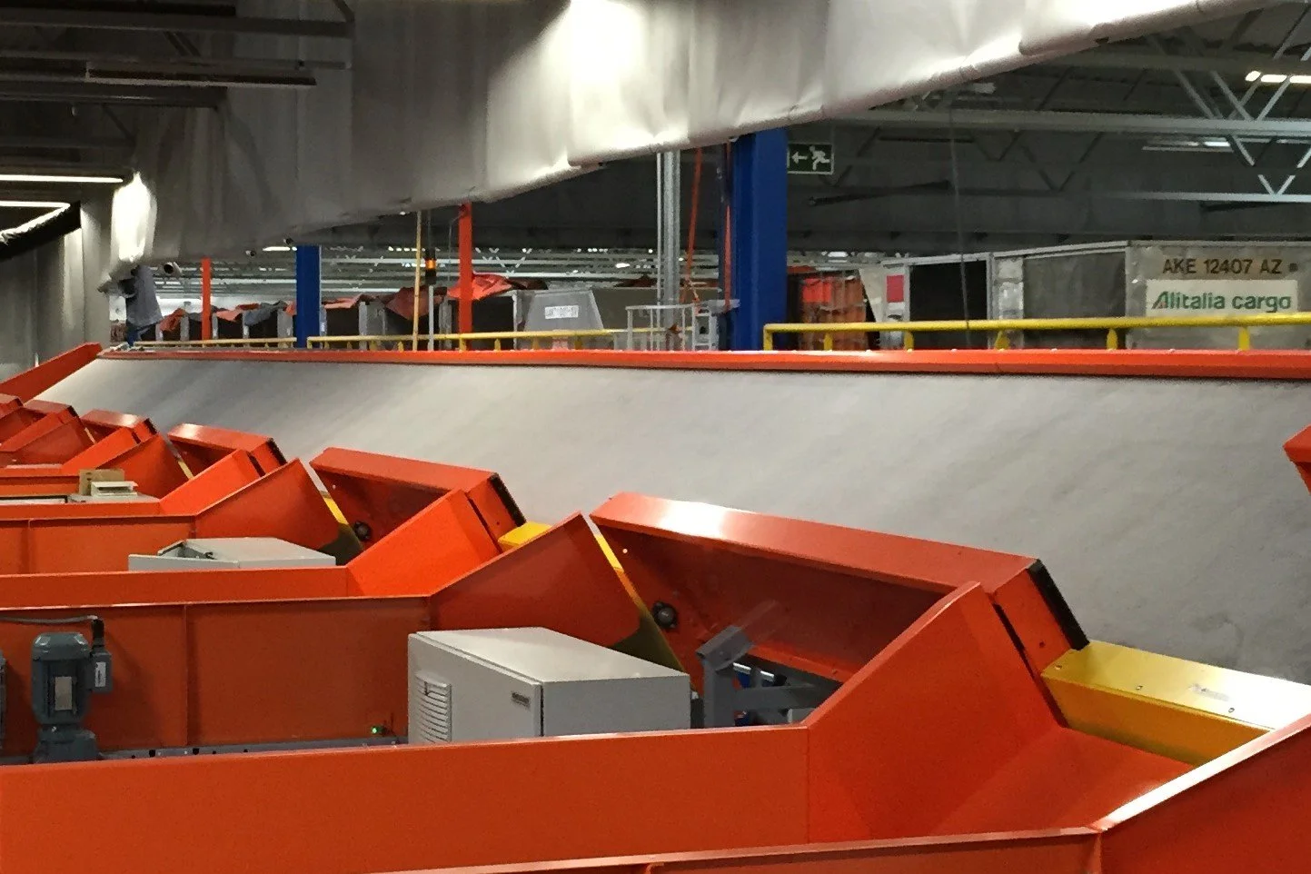 Gated conveyors