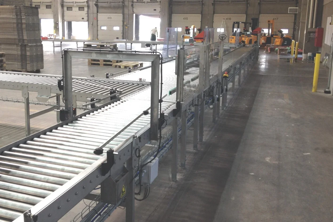 Roller Conveyor Transport System