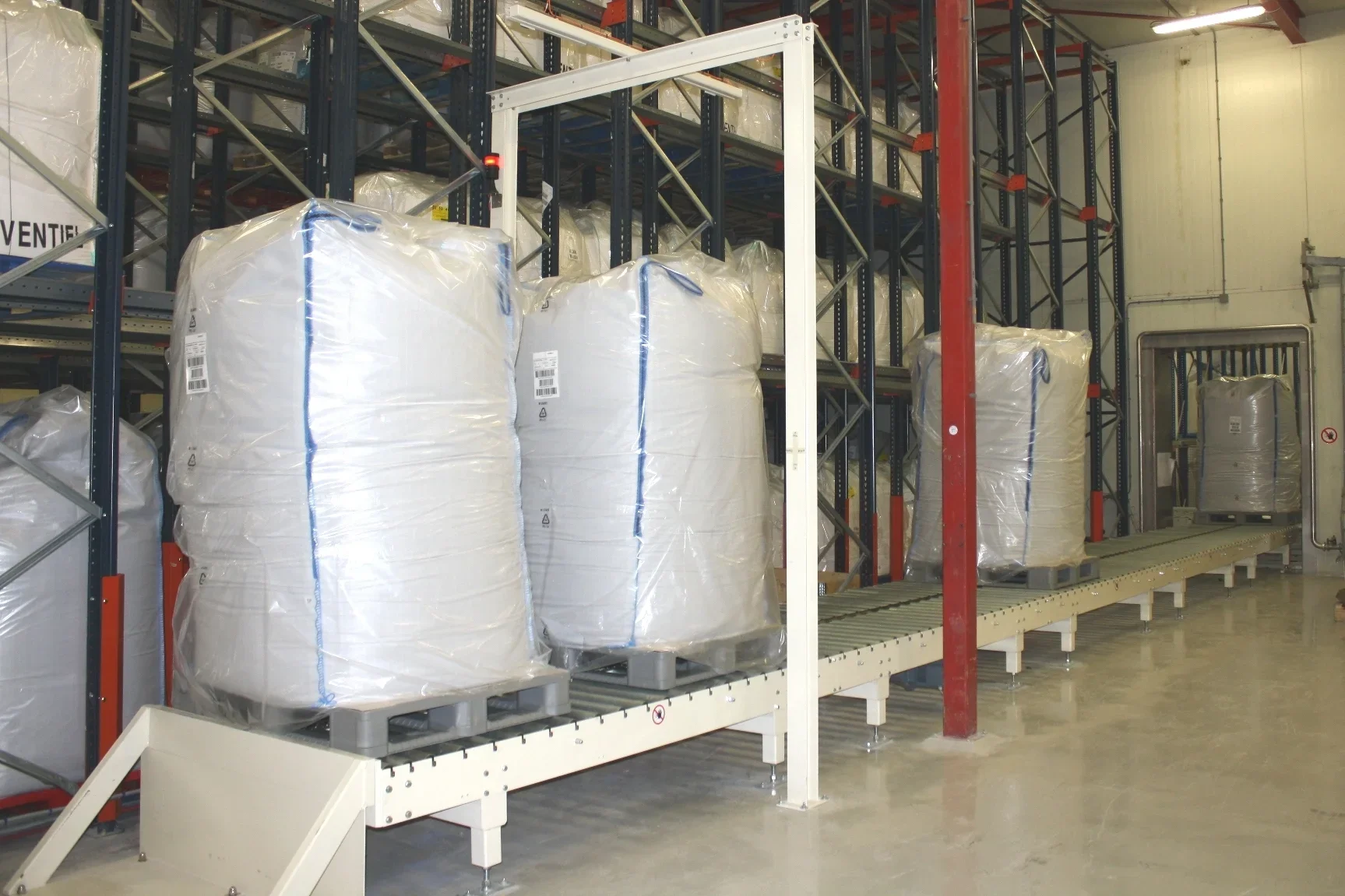 Walking Beam Pallet Conveyor System