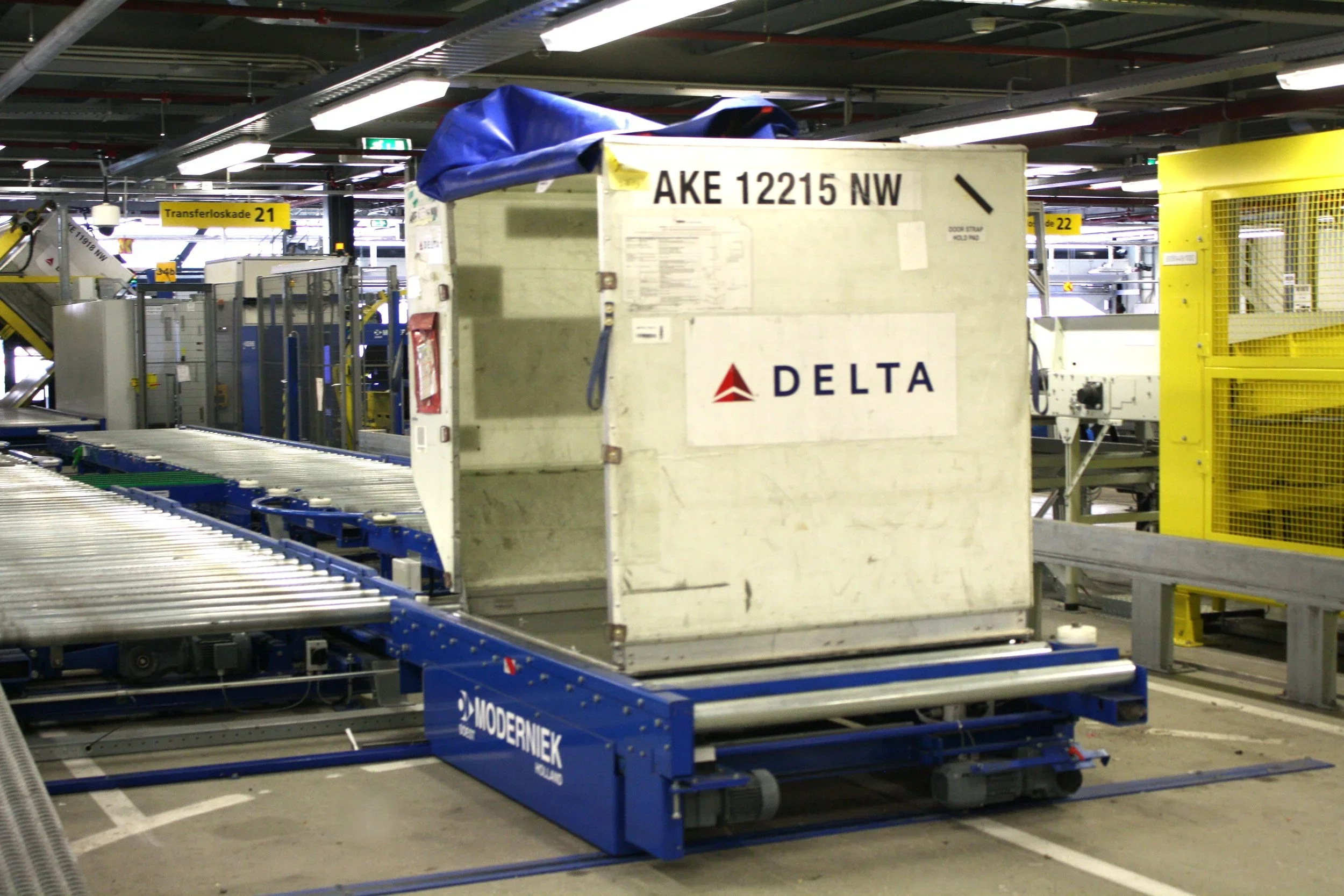 traverse-shuttel-systems-pallet-transport-systems-moderniek-10.webp