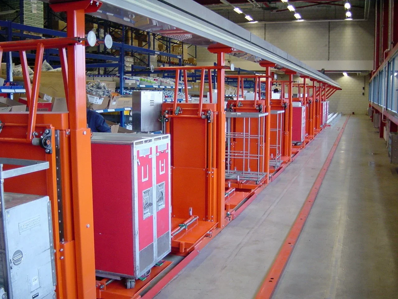 Overhead Roll Container Picking System