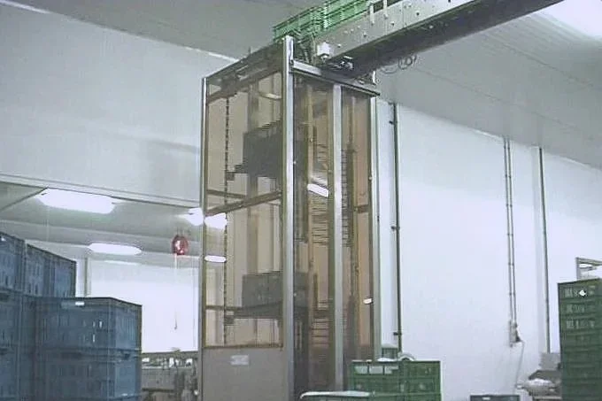 Continuous Goods Lift System