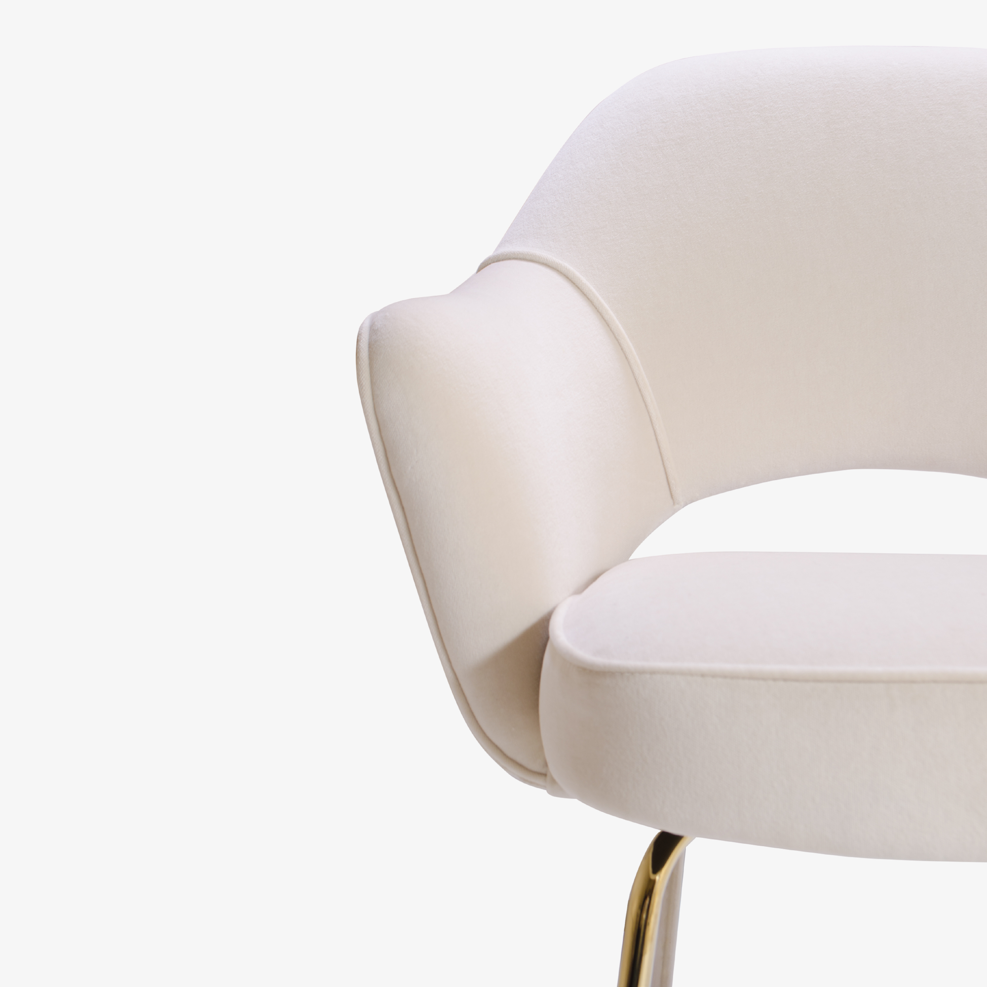 Knoll Saarinen Executive Arm Chair in Velvet, 24k Gold Edition