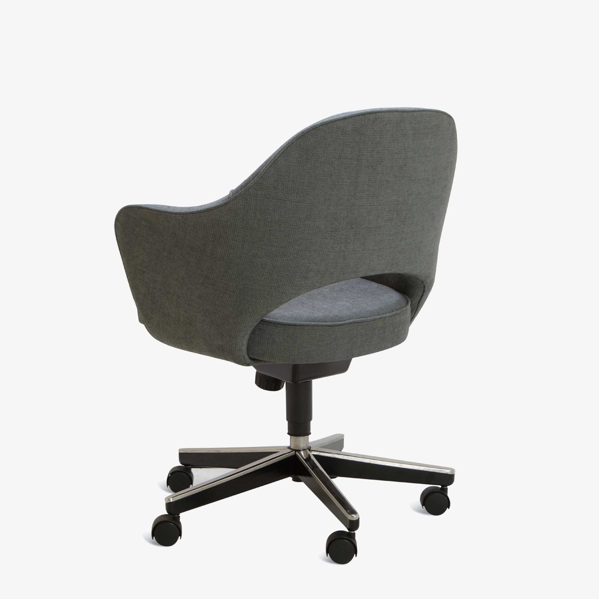 Knoll Saarinen Executive Arm Chair in Fabric, Swivel Base