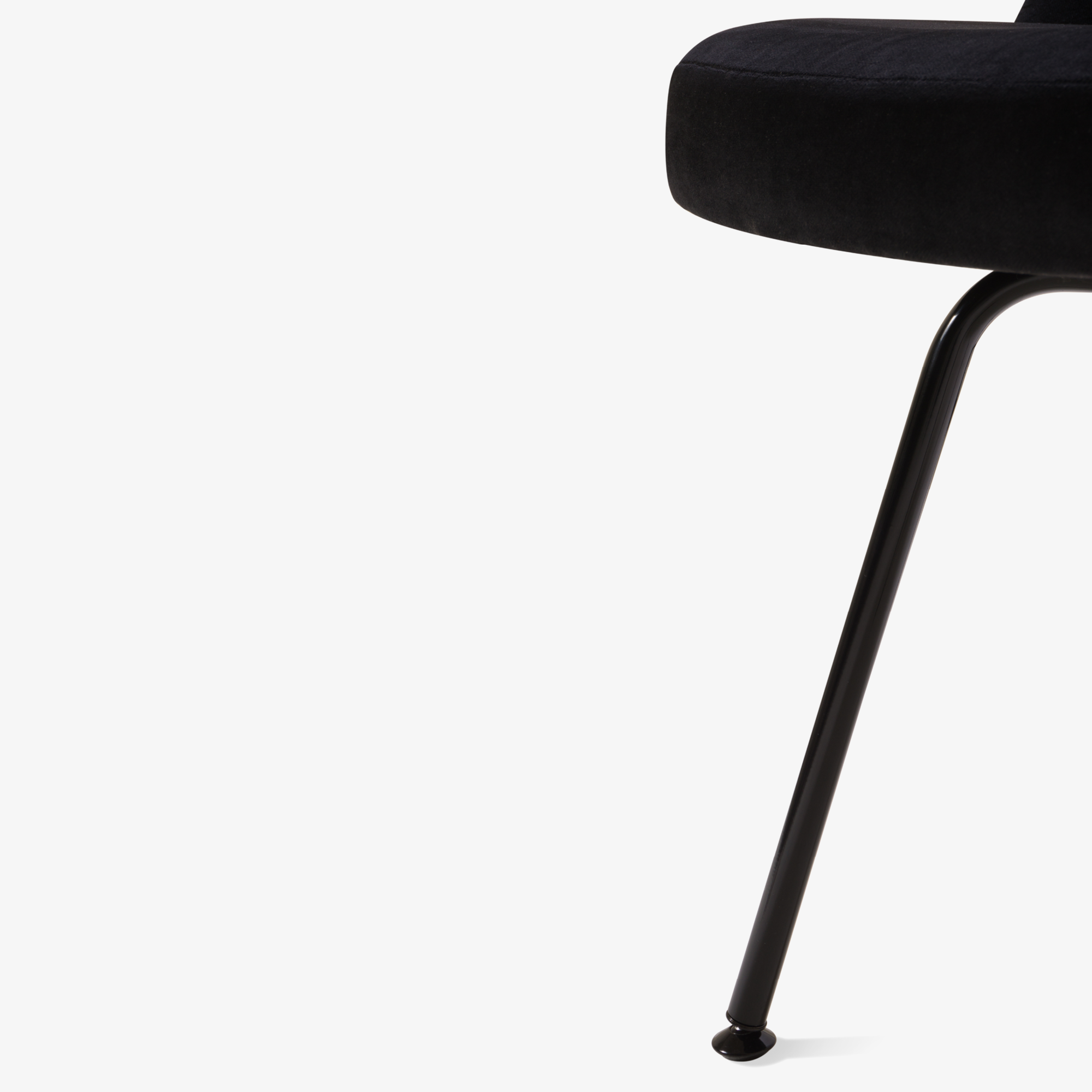 Knoll Saarinen Executive Armless Chair, Black Edition