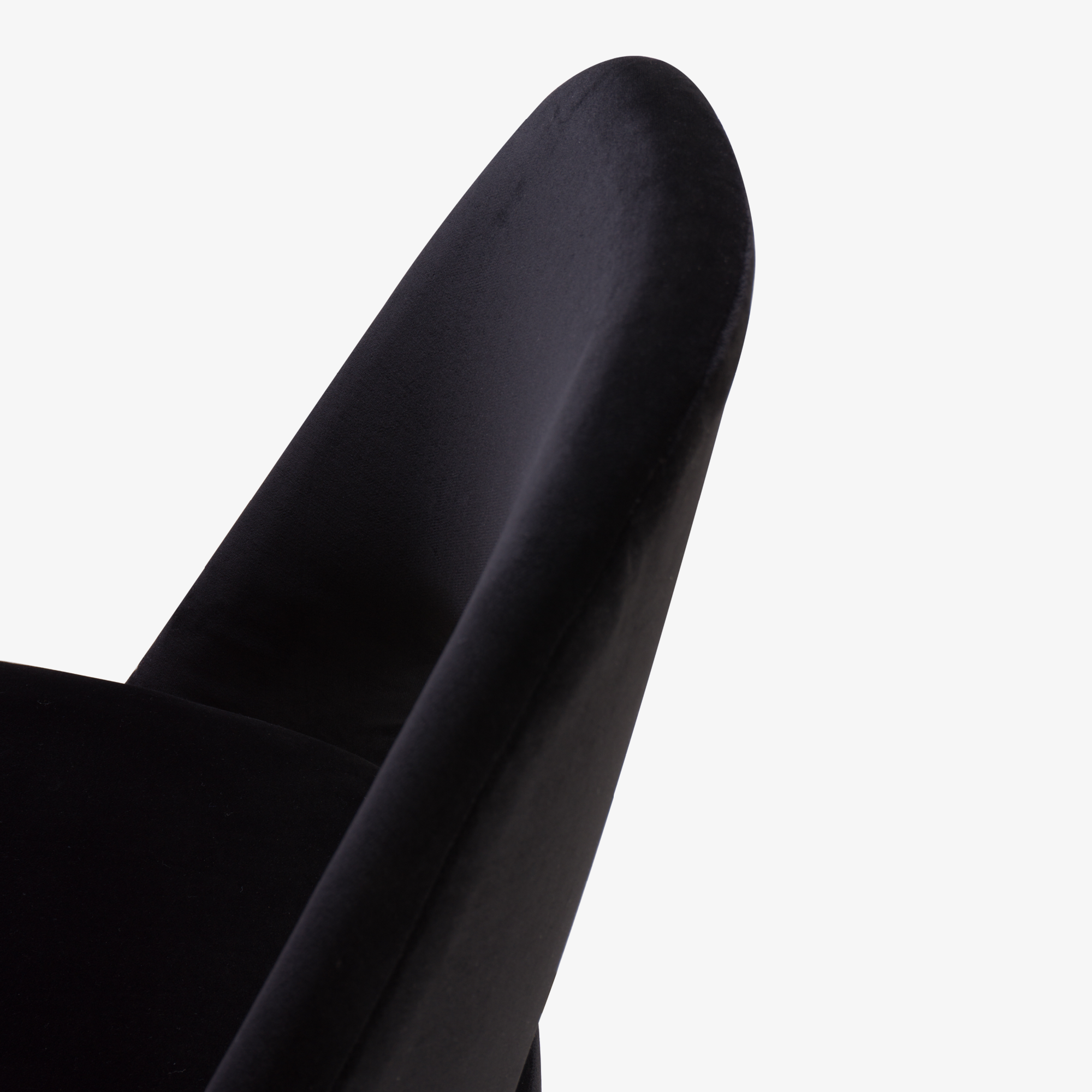Knoll Saarinen Executive Armless Chair, Black Edition