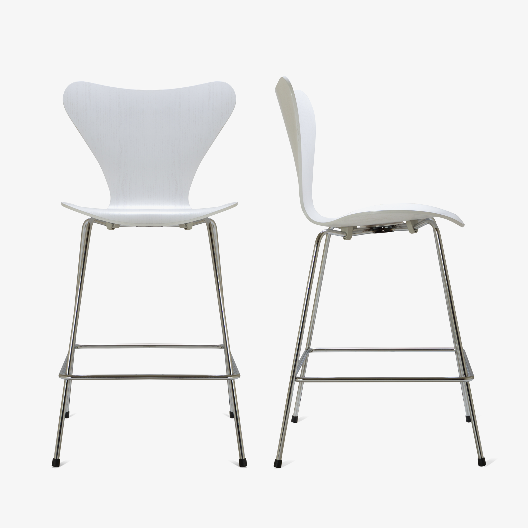 Series 7 Counter Stools in White Ash by Arne Jacobsen for Fritz Hansen, Set of 102.png