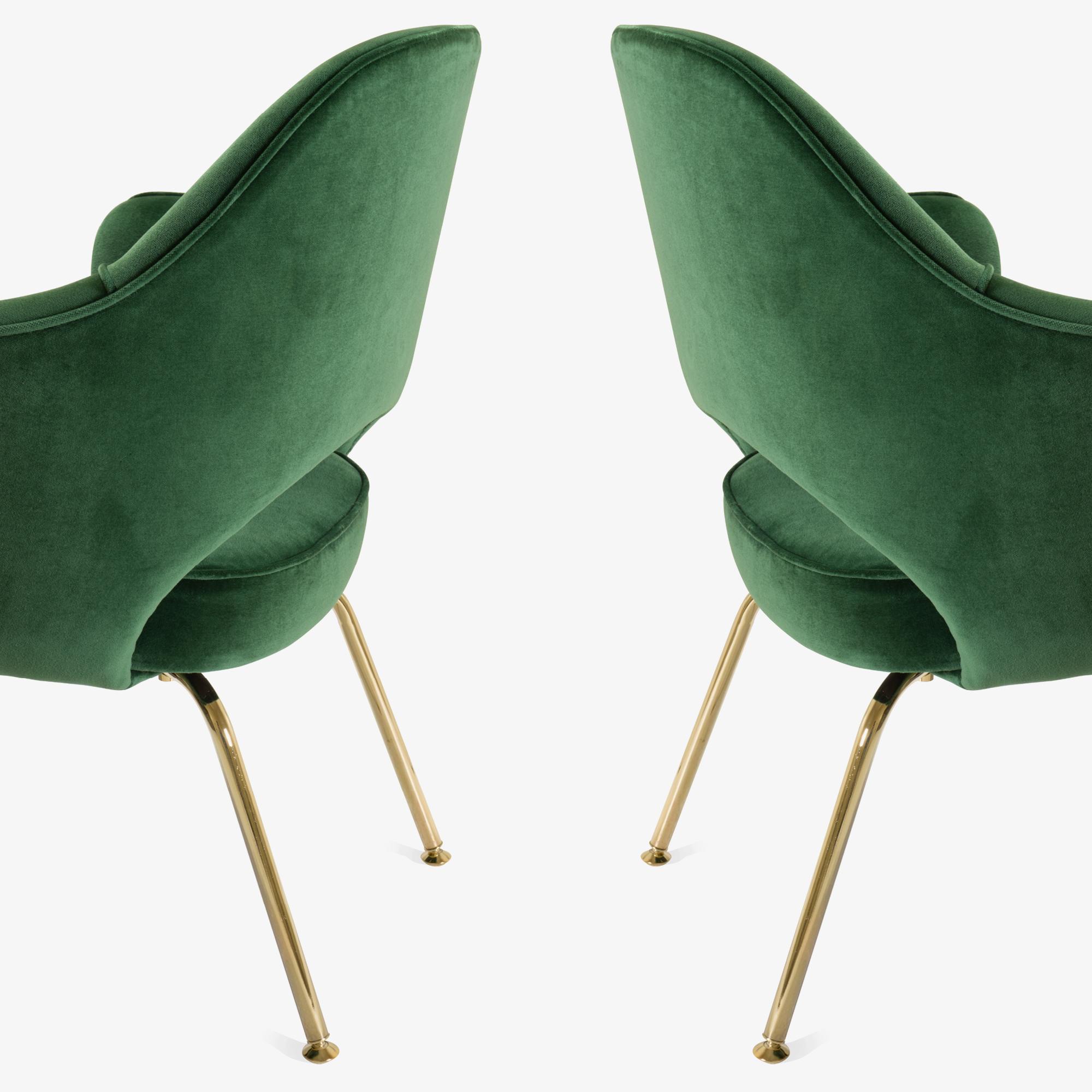 Saarinen Executive Arm Chair in Emerald Velvet, 24k Gold Edition6.png