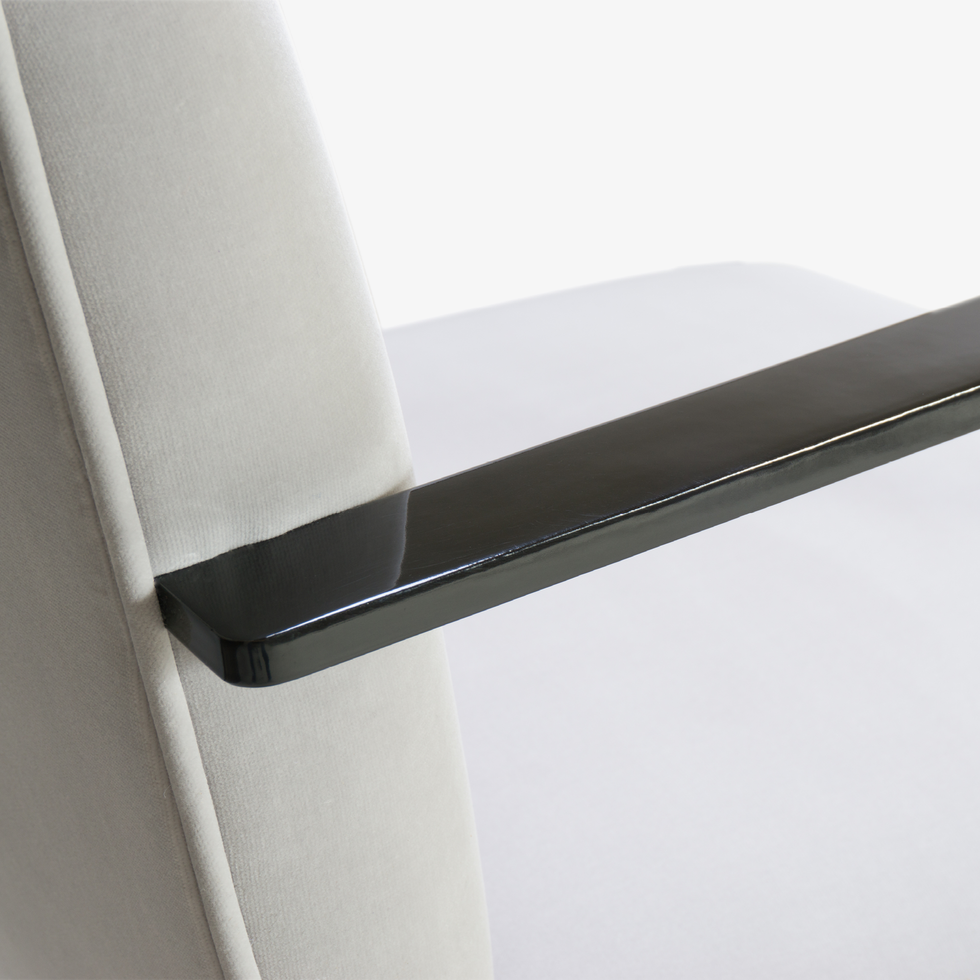 Brno Flat-Bar Chair in Dove Velvet, Obsidian Gloss8.png