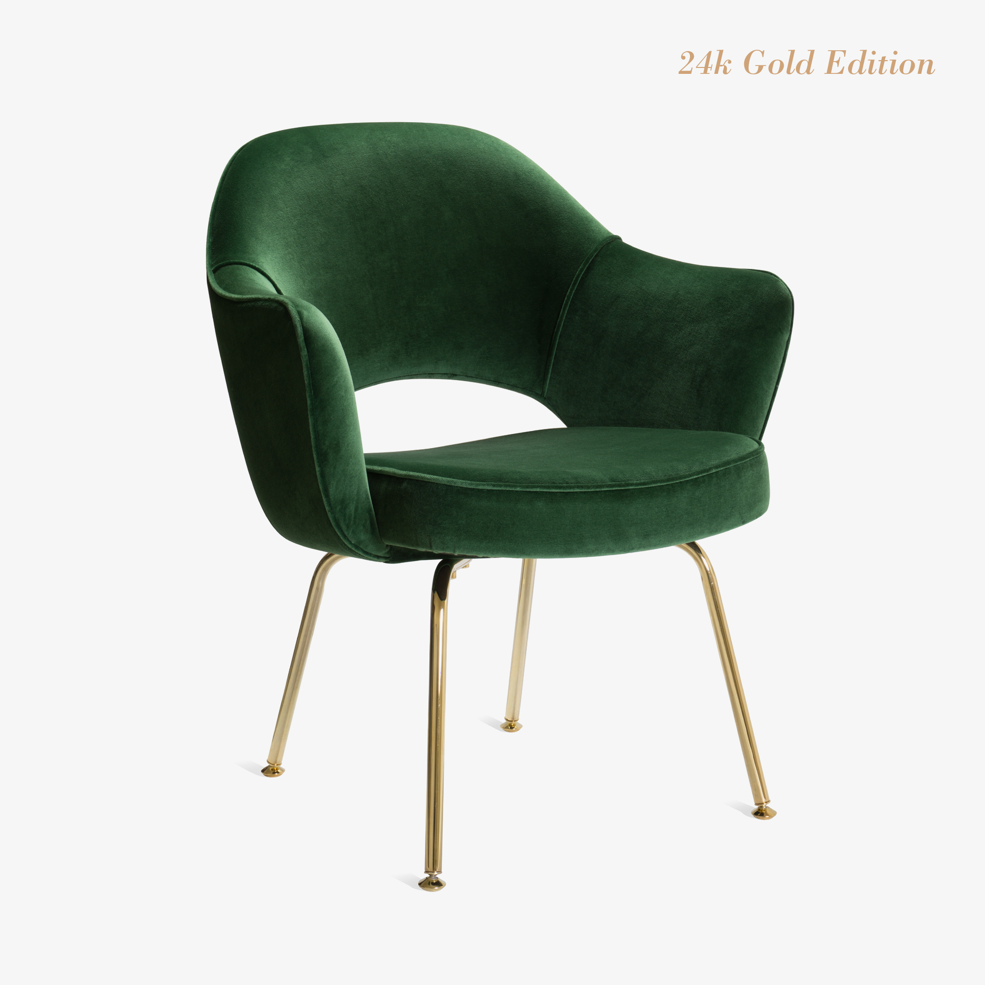 Saarinen Executive Arm Chair in Velvet