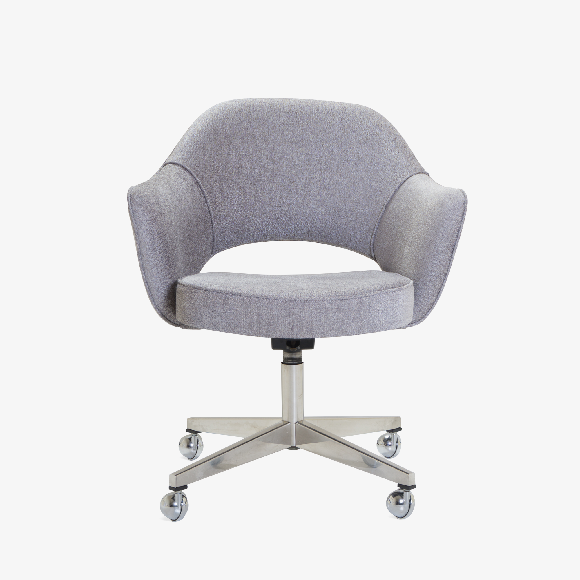 Saarinen Executive Arm Chair in Sterling, Swivel Base2.png