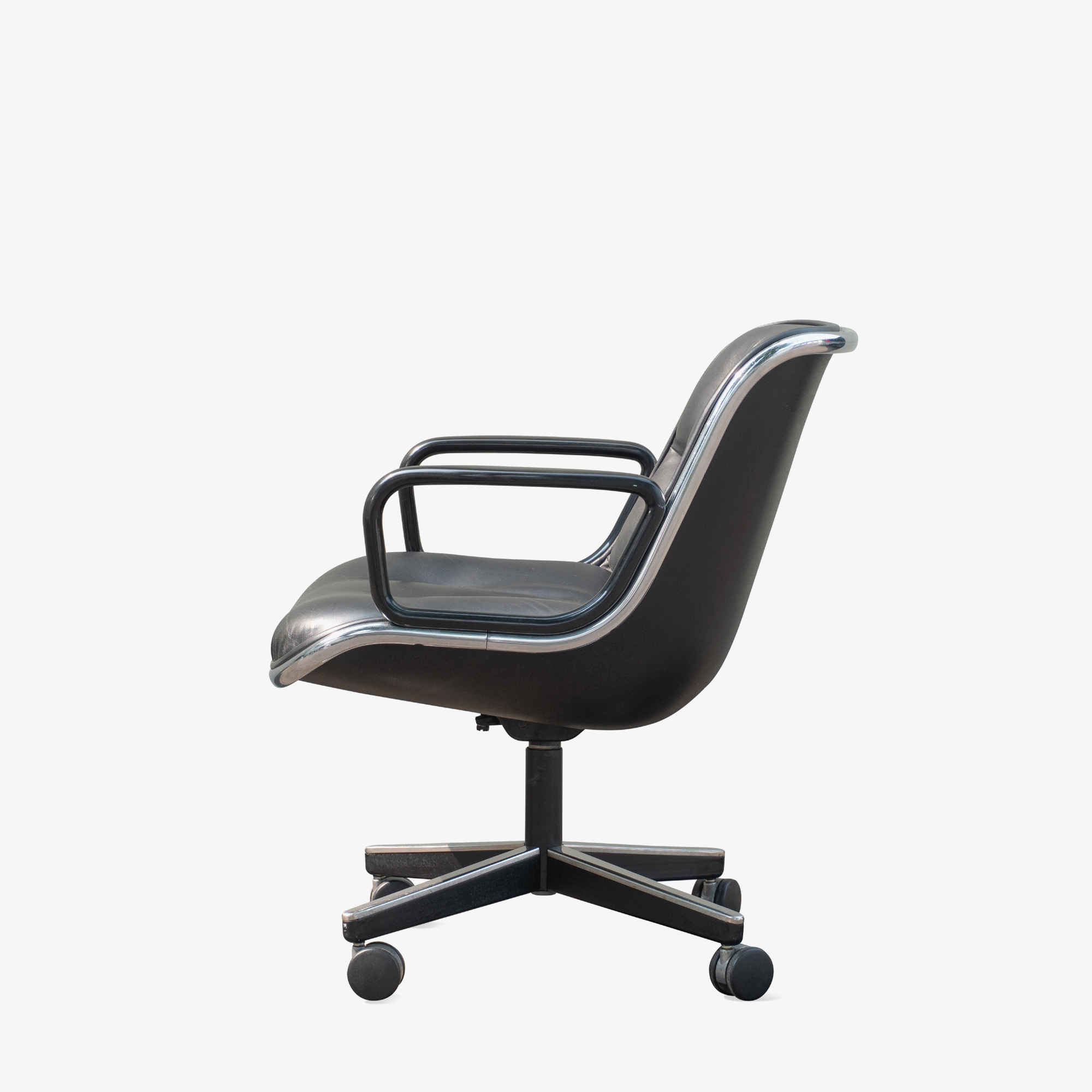 Pollock Executive Chair in Black Leather by Charles Pollock for Knoll - Square3.png