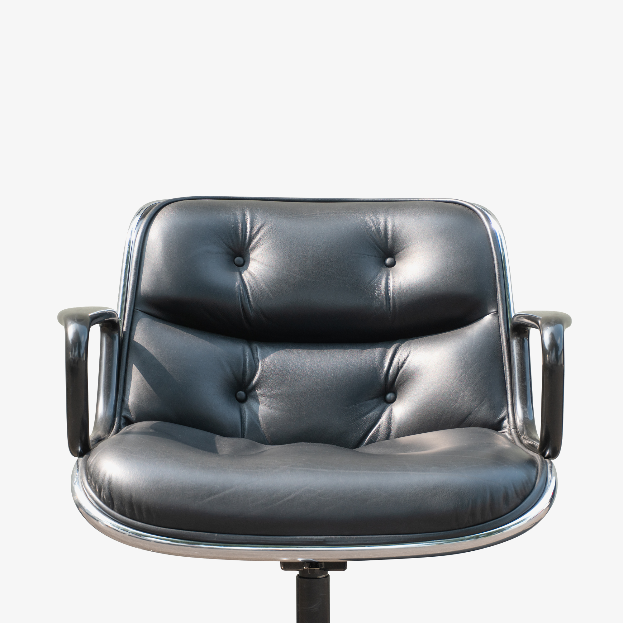 Pollock Executive Chair in Black Leather by Charles Pollock for Knoll - Square5.png