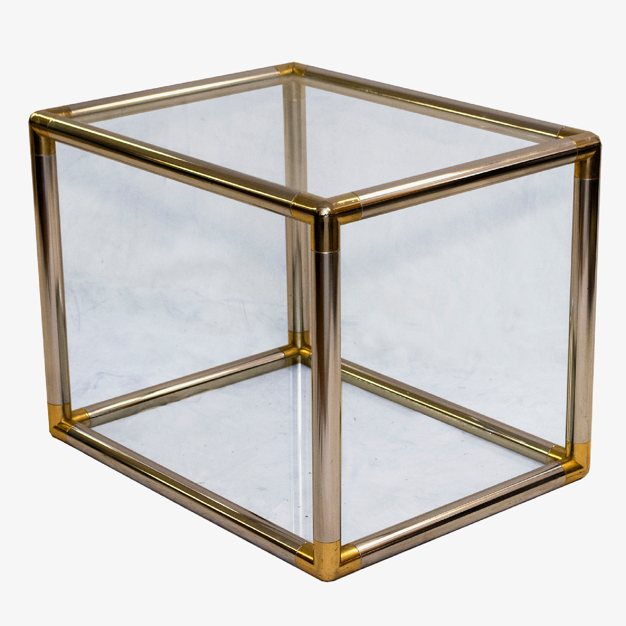 glass cube2.png