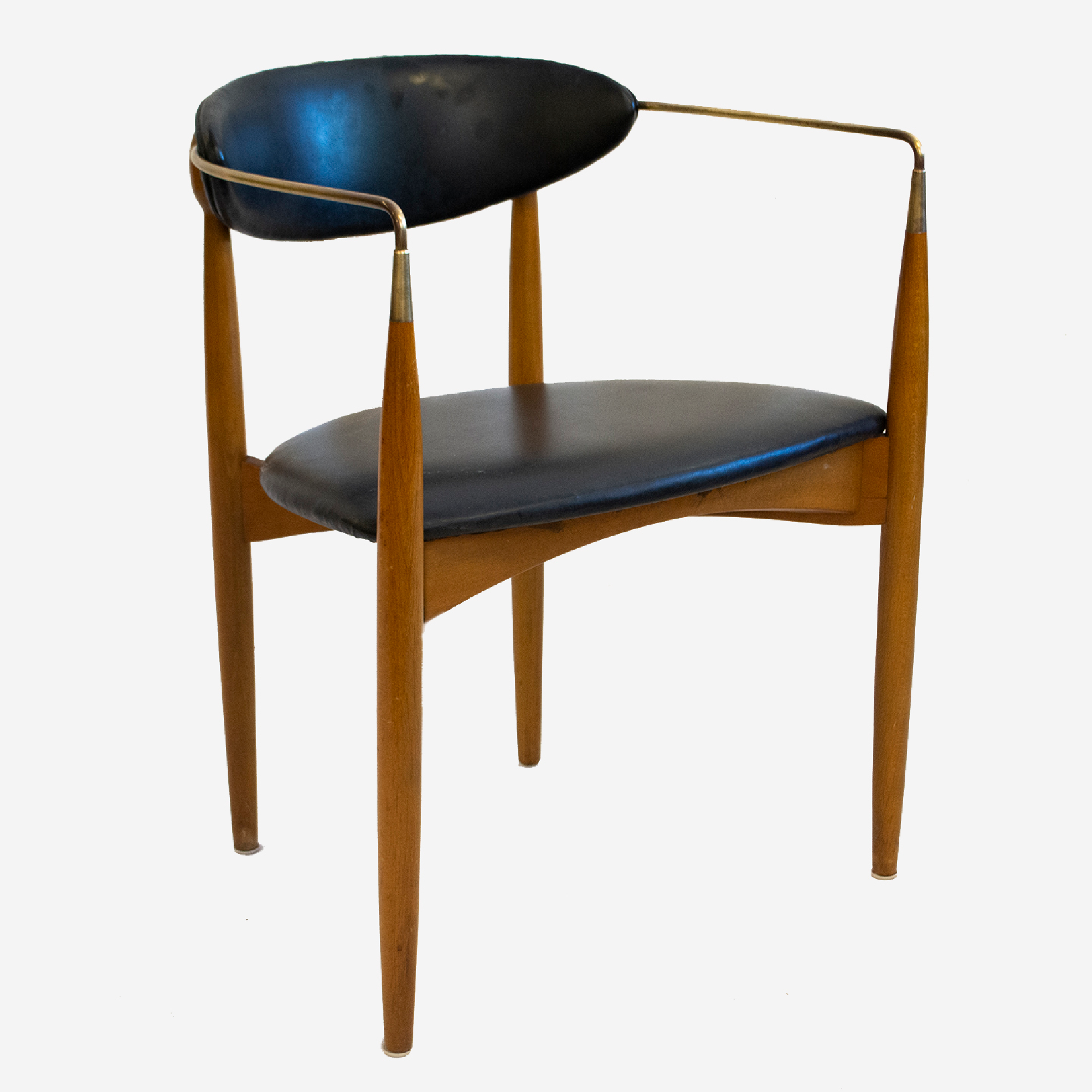 selig chair.png
