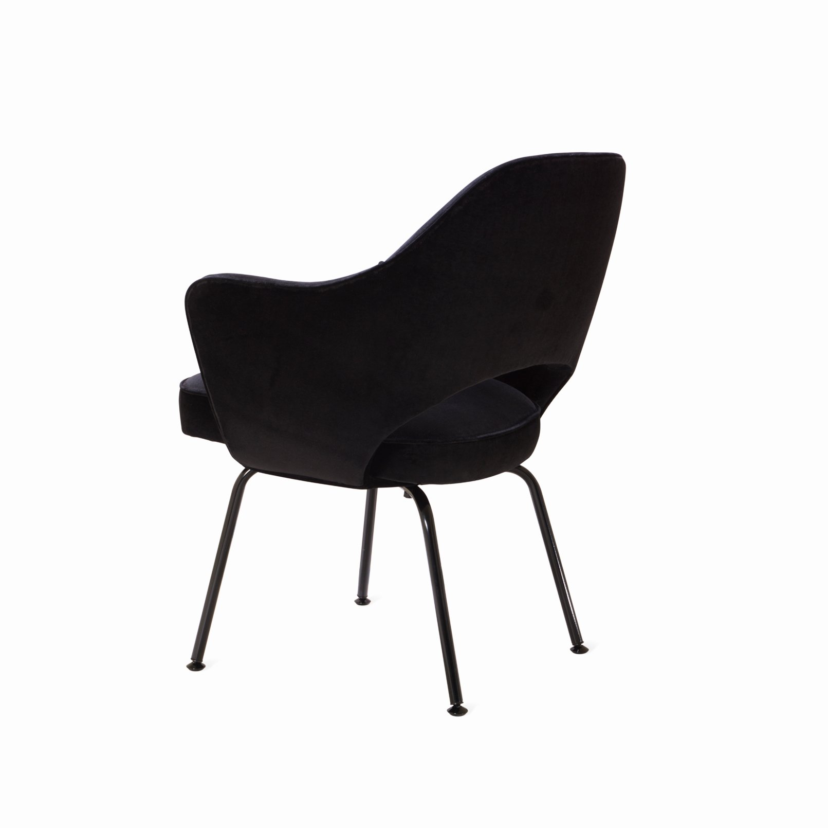 Saarinen Executive Arm Chair, Black Edition7.jpg