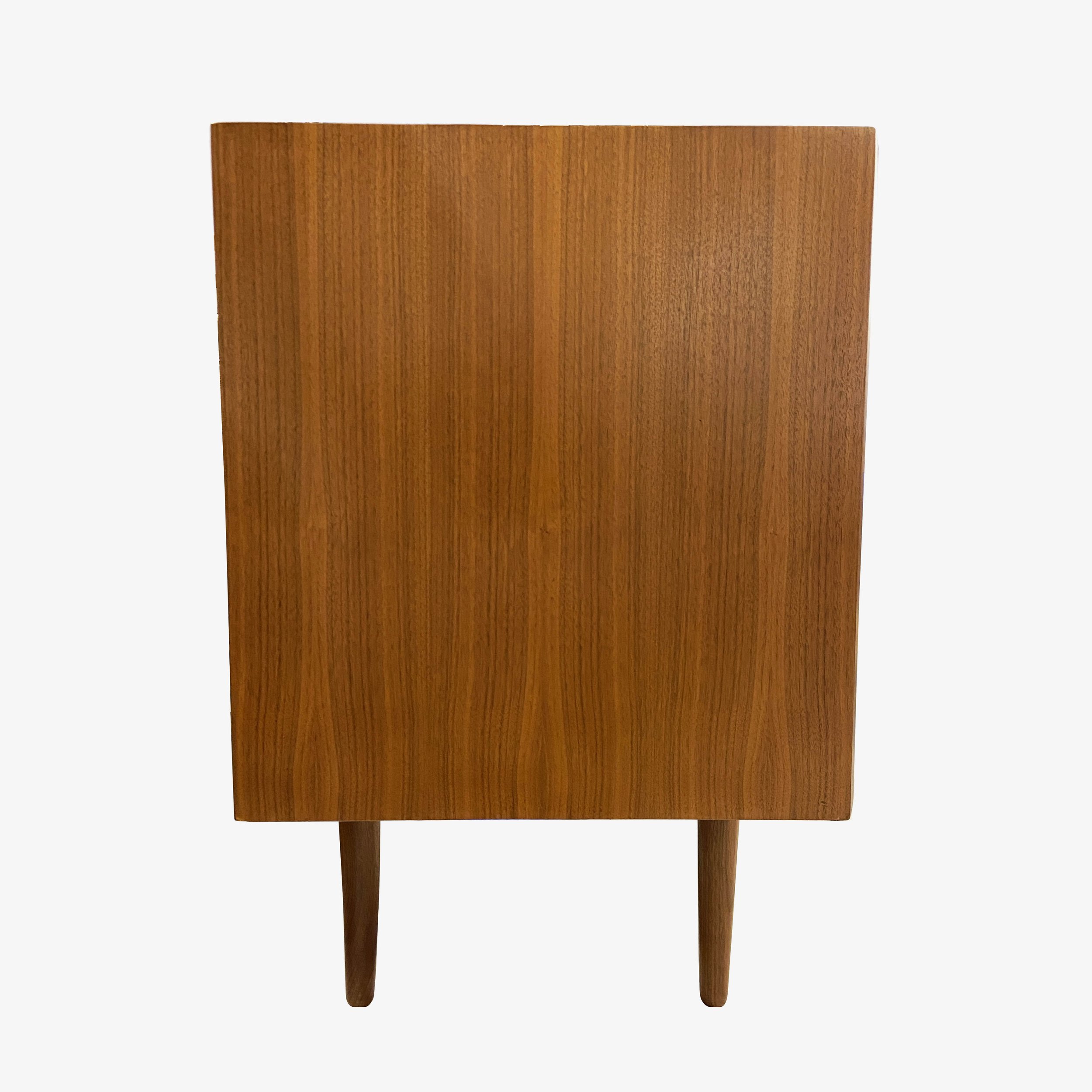 Svend Aage Larsen Sideboard4.jpg