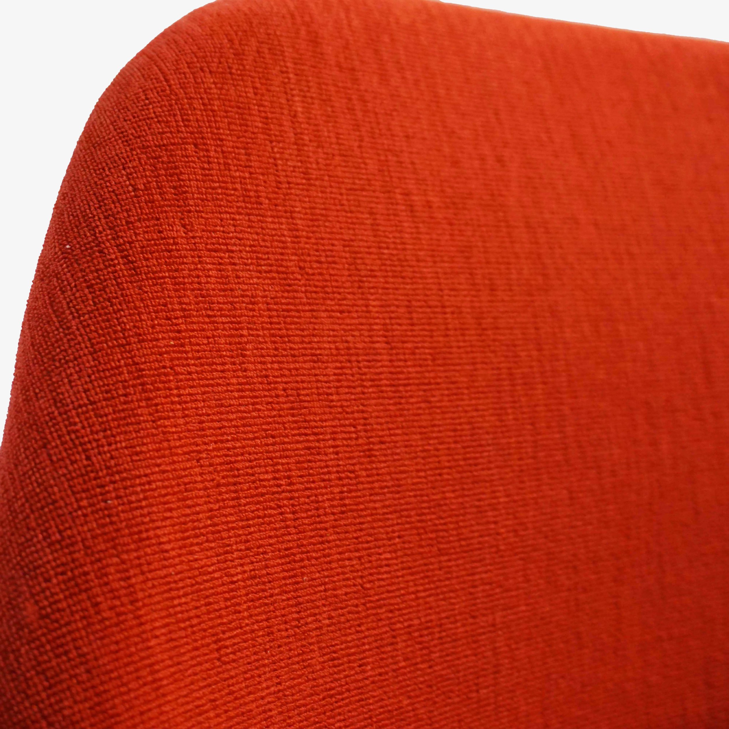 Saarinen Side Chair in Red5.jpg