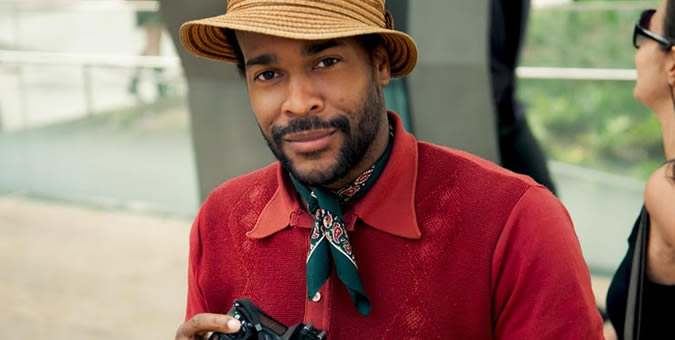 Karl Edwin Guerre tout en couleur