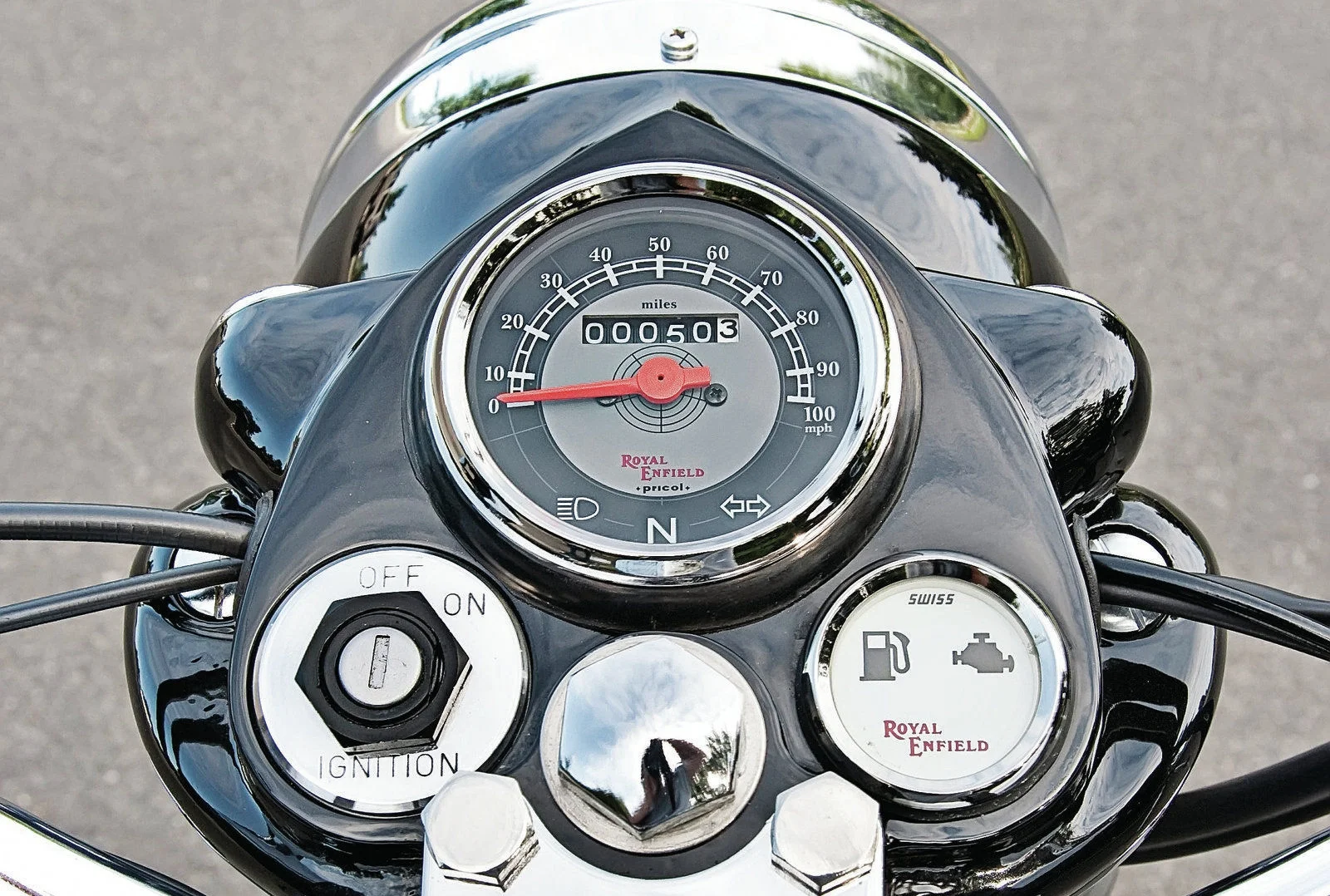 1202-crup-05-o+2011-royal-enfield-bullet-g5-deluxe+.jpg