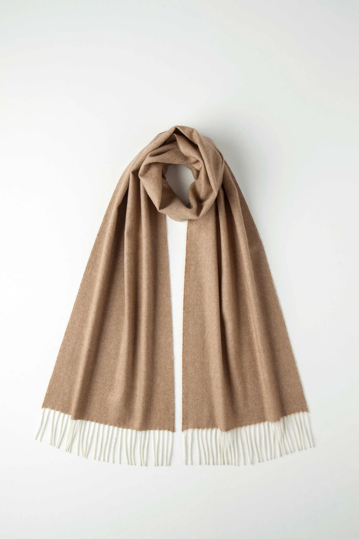 Écharpe En Laine D'Agneau Vintage Johnstons Of Elgin – Rokit