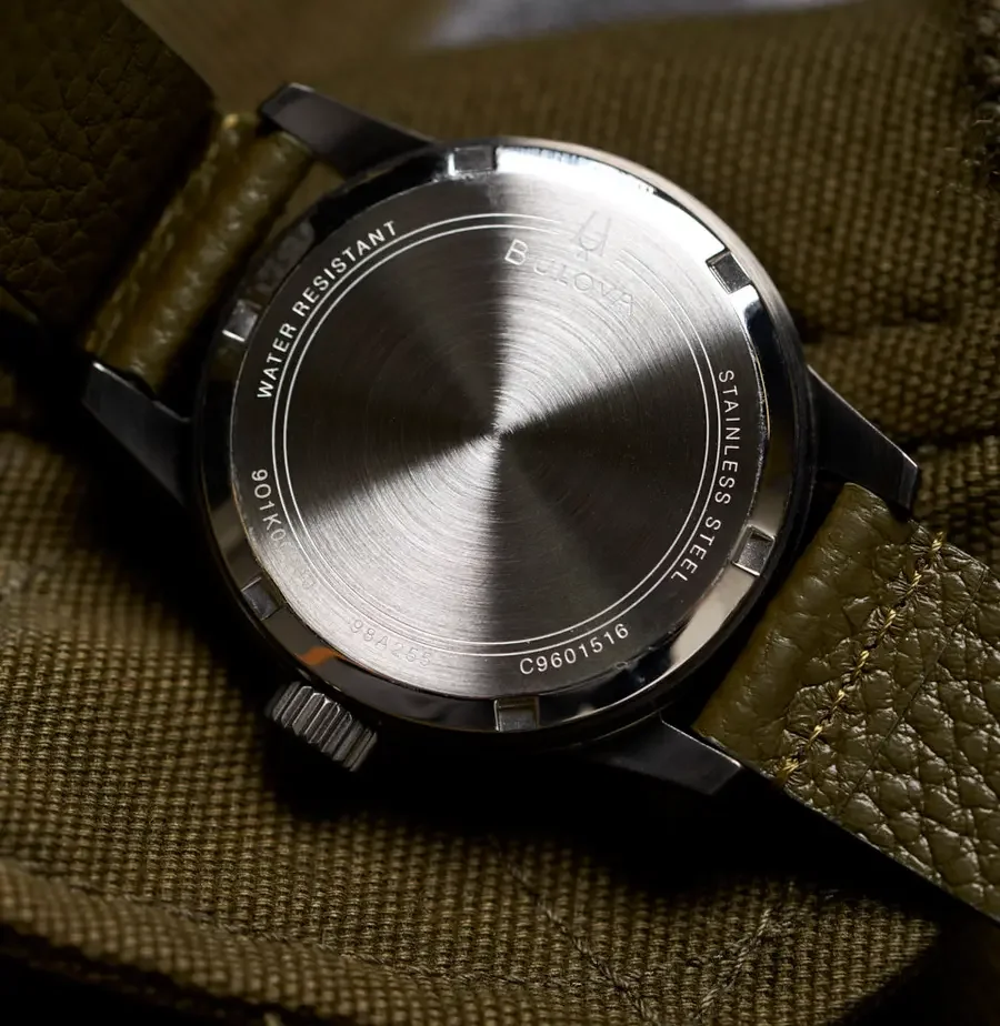 Bulova_Hack_98A255_black_green_005_crop-v1654199613191.webp