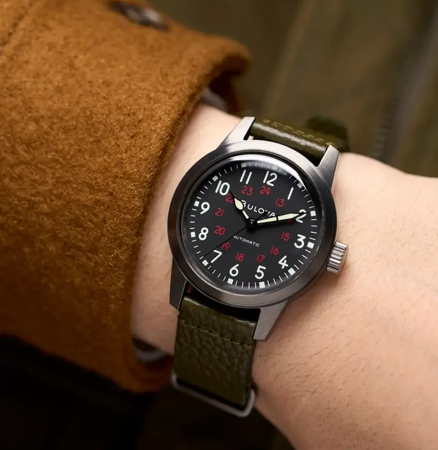 Bulova_Hack_98A255_black_green_002_crop-v1654199643326.webp