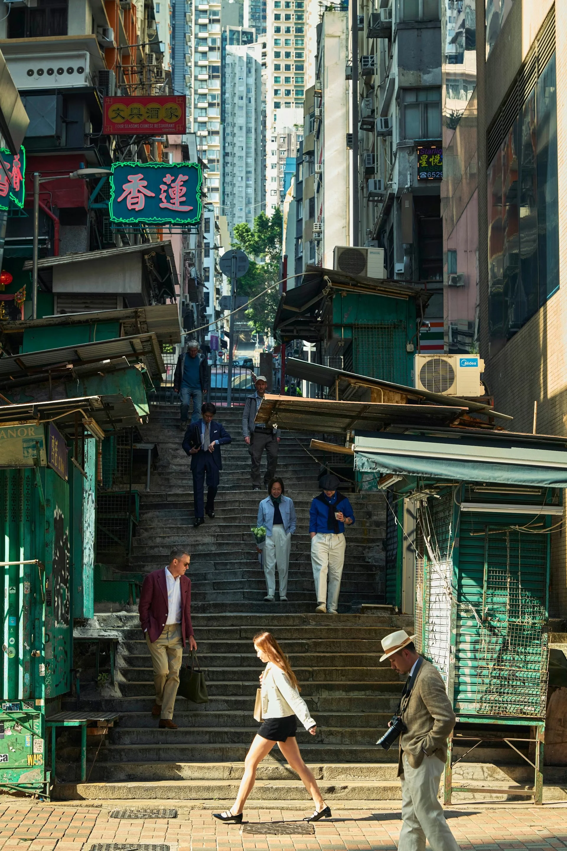 THE ARMOURY LOOKBOOK 2SDSGG2FFDDD.jpeg