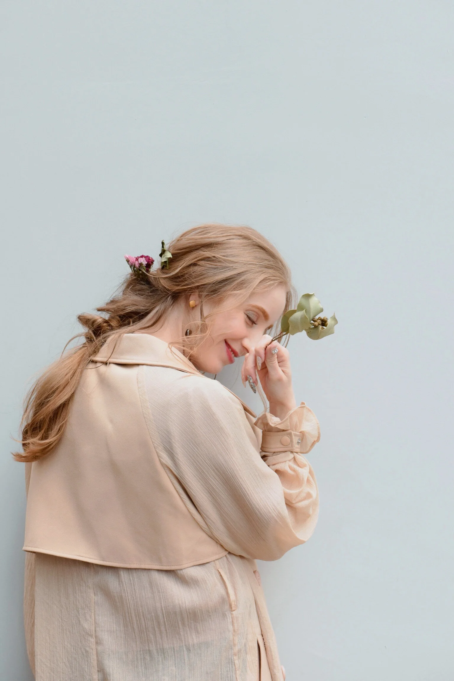 Roovely Contact Roovely 恵比寿 ネイル 恵比寿 Roovely Roovely 恵比寿 サロン Nail Salon 恵比寿 代官山 プライベートサロン 予約 ネイルカタログ