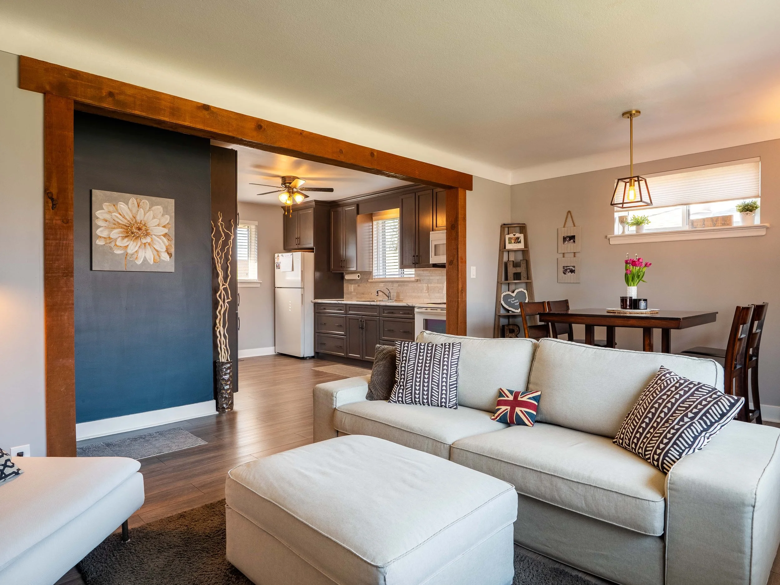 423 Grantham Ave-6.jpg