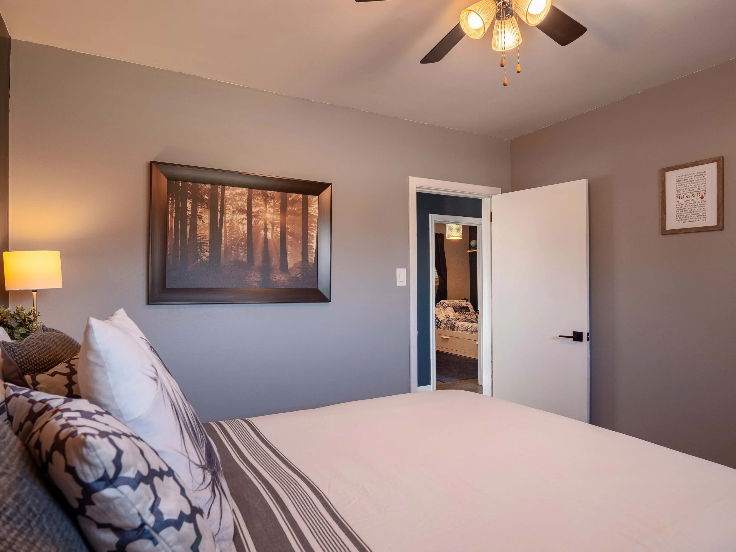 423 Grantham Ave-12.jpg