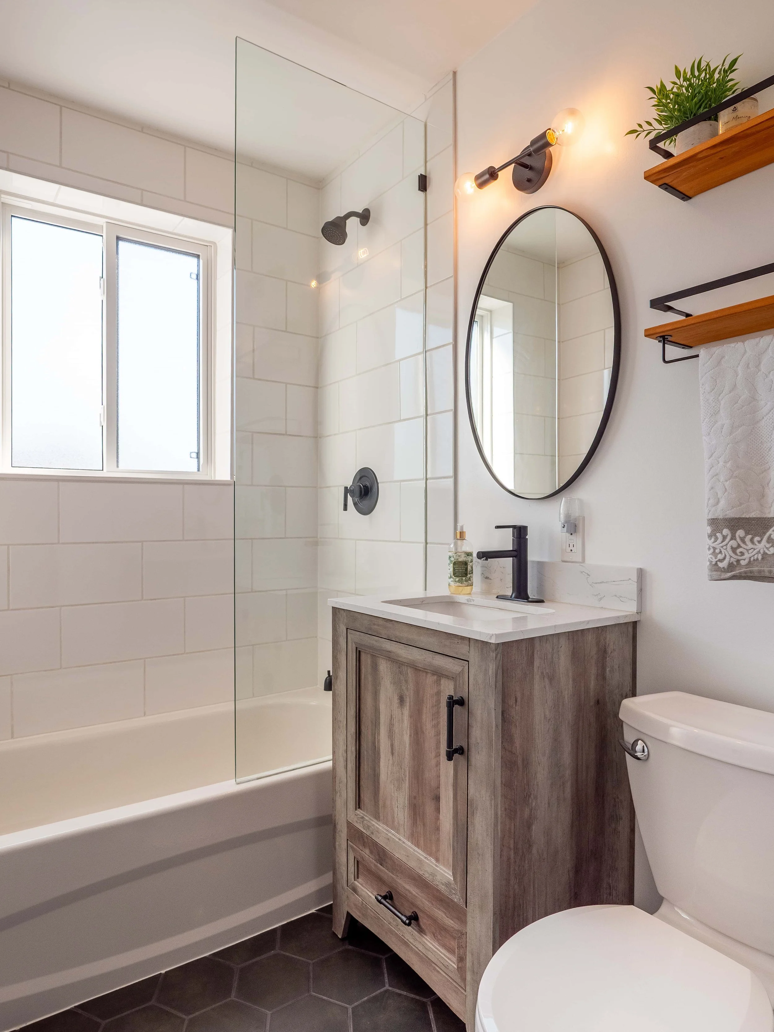 423 Grantham Ave-17.jpg