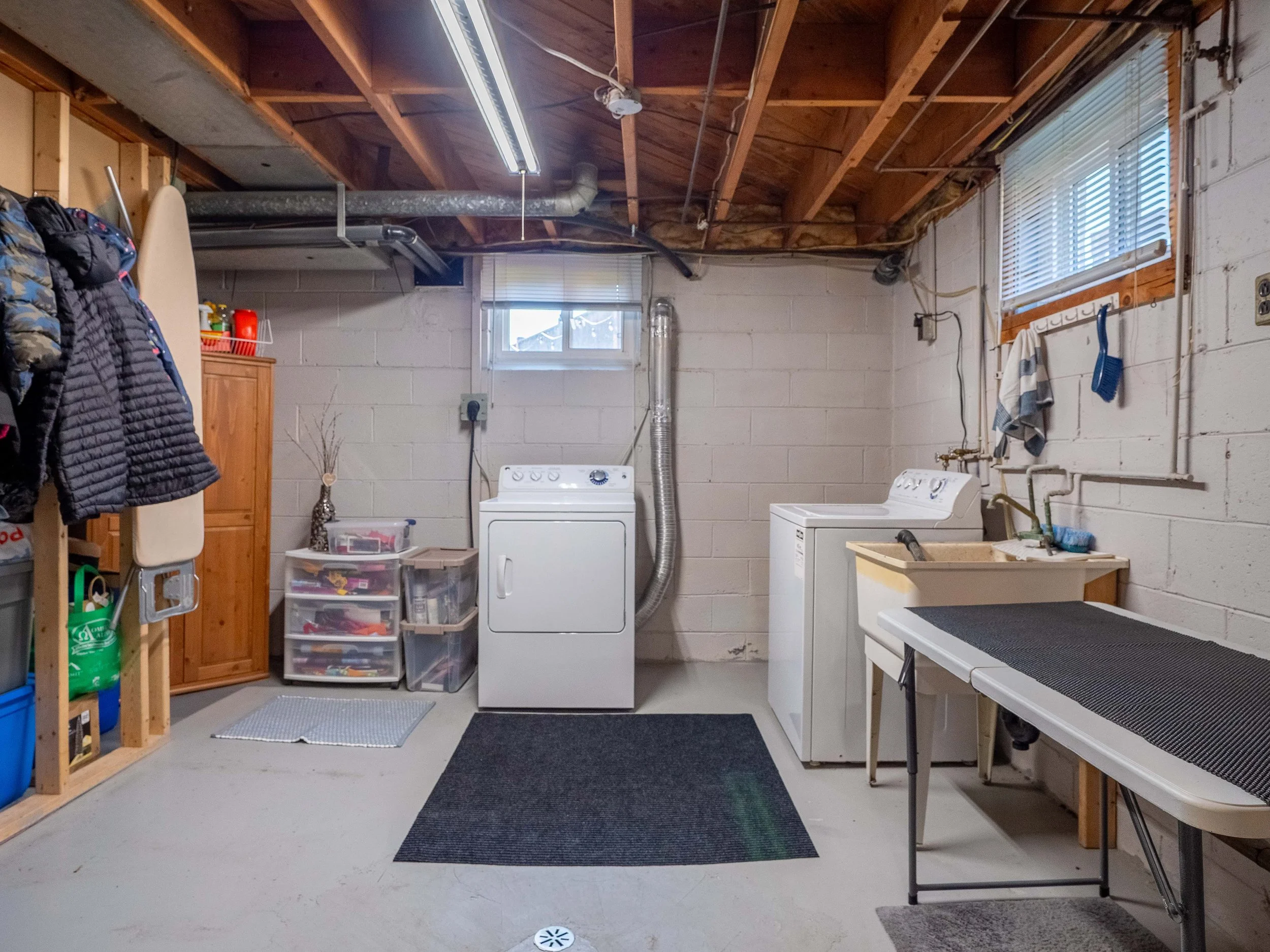 423 Grantham Ave-26.jpg