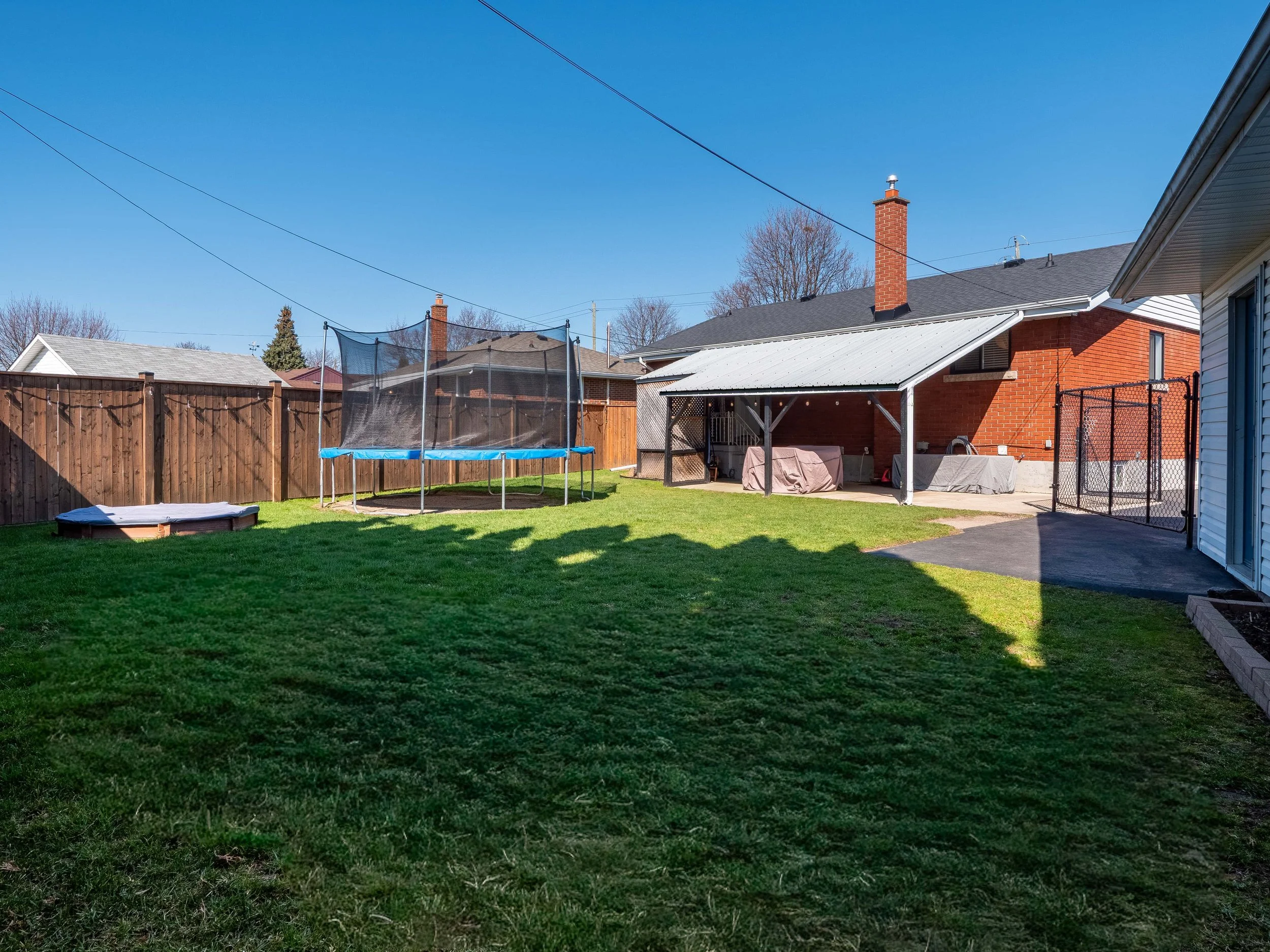 423 Grantham Ave-30.jpg