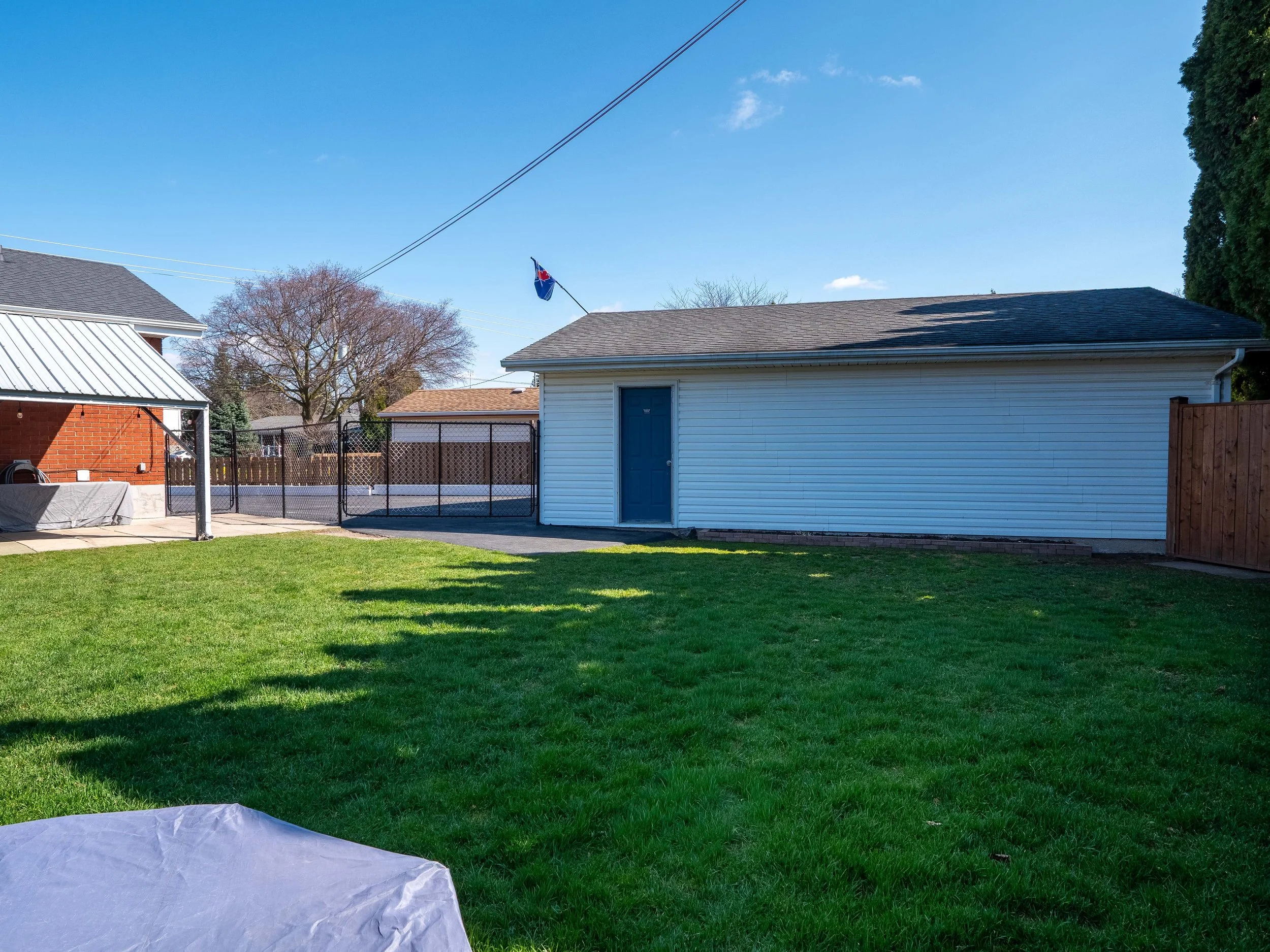 423 Grantham Ave-31.jpg