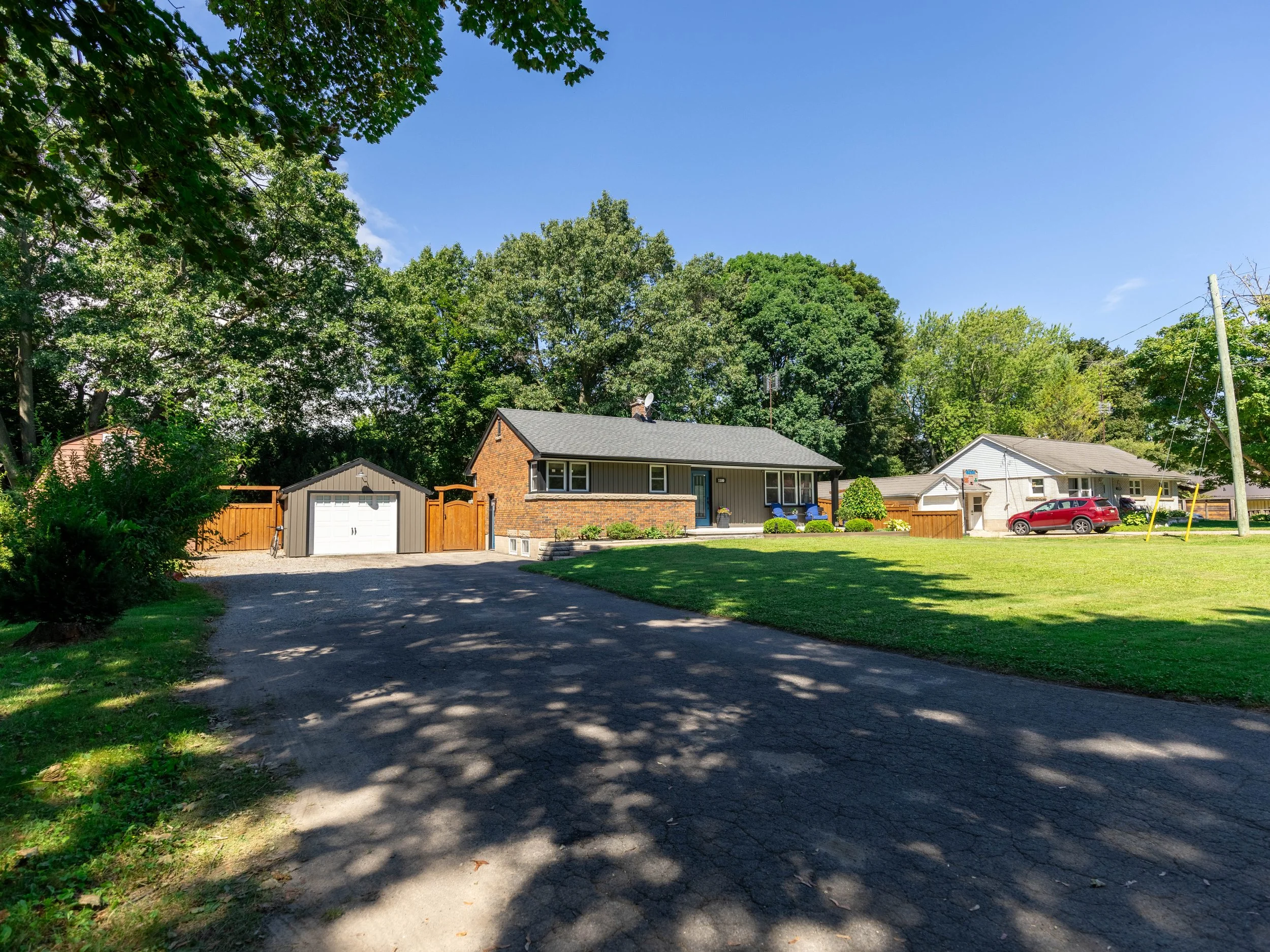 1180 Sunset Dr-2.jpg