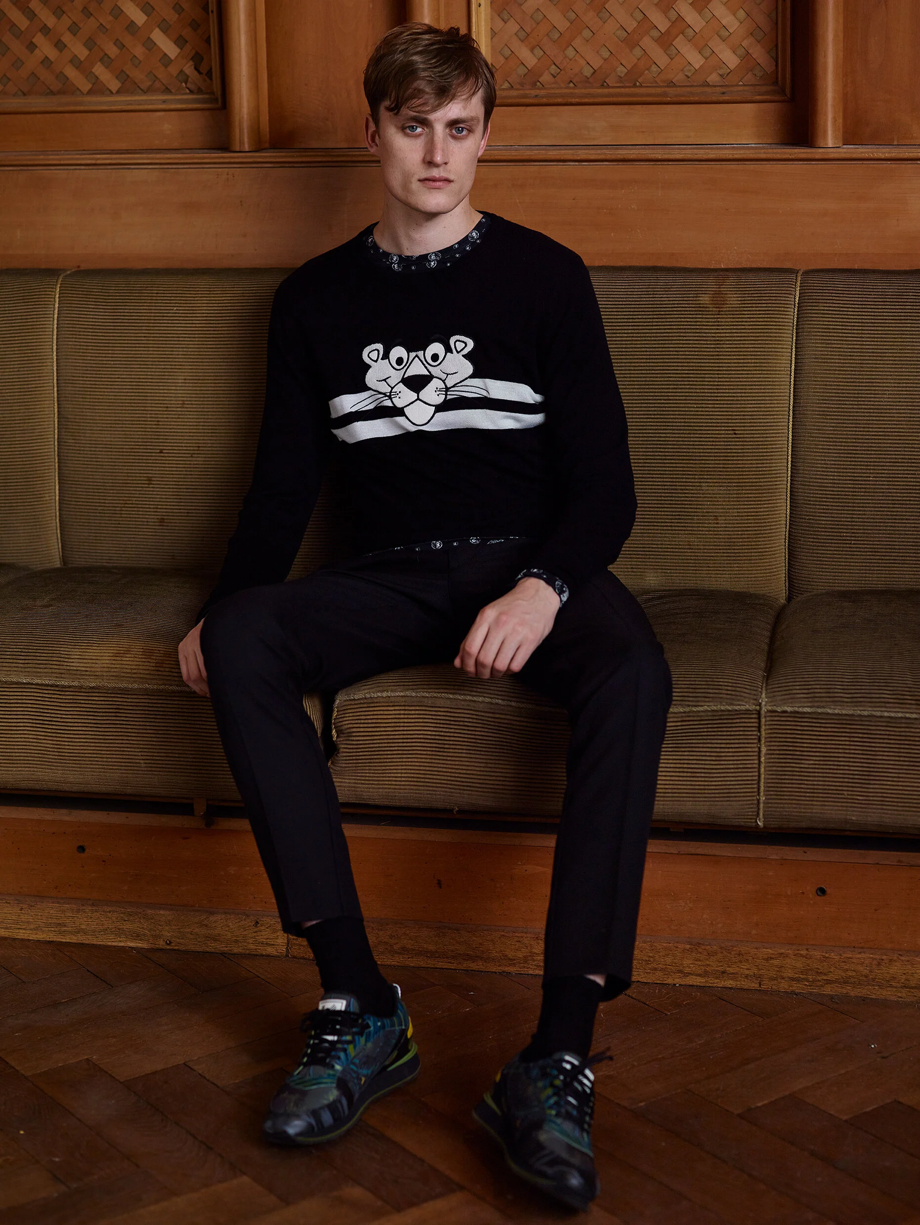LE_Premium_Man_Look_10_Logo_058_RET_V2 copy.jpg