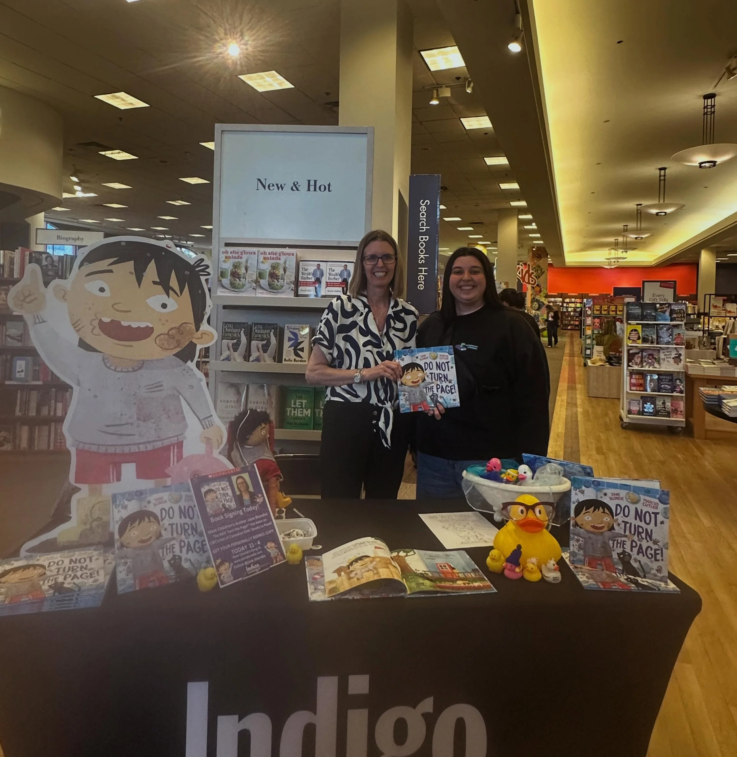 Look who Vanessa ran into at Indigo 👀📚

We love supporting fellow educators, authors, and people helping students fall in love with reading 📚✨