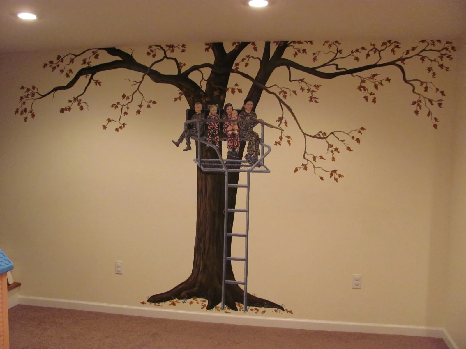 Children in tree stand mural.JPG
