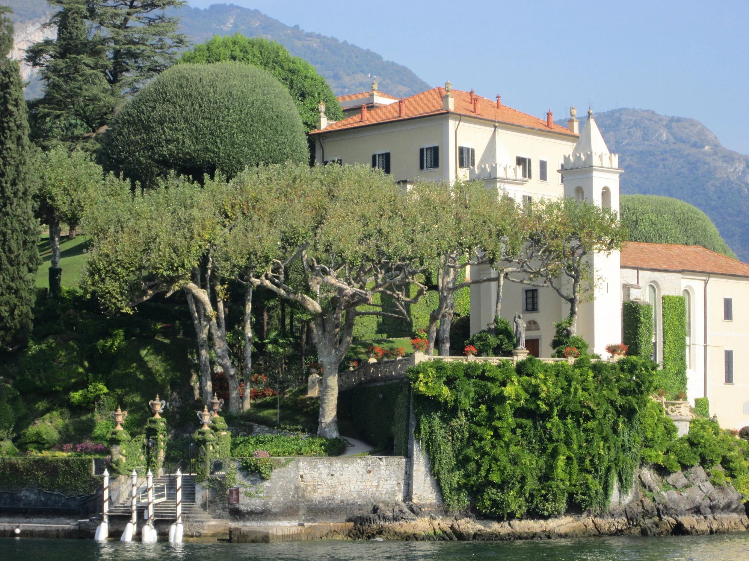 Villa Balbianello as seen when approached by motorboat. Note the boat landing, lower left.
