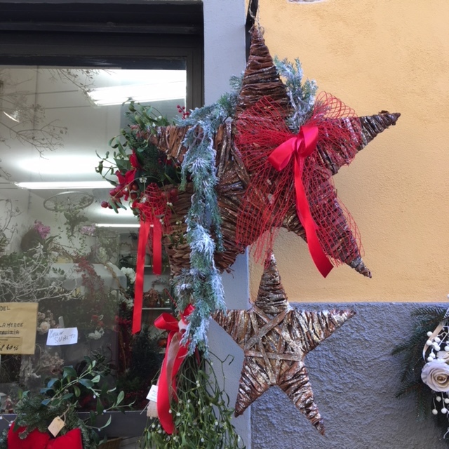 Shop decoration, Lucca 