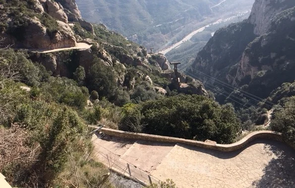 The steep walking path up to the abbey from the valley below