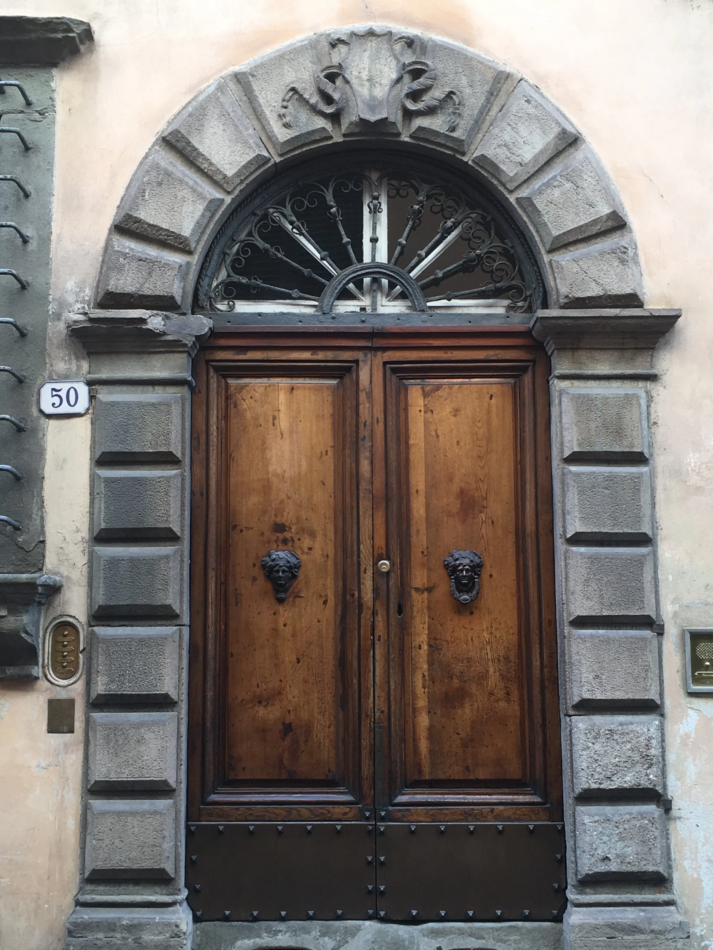 Le Porte Italiane (Italian Doors) — Two Parts Italy