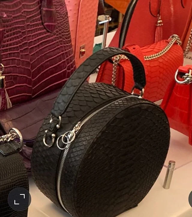 Everyone is enjoying the warm weather and gorgeous handbags today. 🌞🌴 Kathryn Allen Couture is taking part in a very special charity event benefitting Big Dog Ranch Rescue today from 10:30-3:00 held at Mar-A-Largo Club, Palm Beach. Big Dog Ranch is