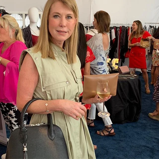 Today&rsquo;s show. 🌴 in Palm Beach. #pink #dogrescue #foreverhome #palmbeach #realoutfitgram #whatiweartoday #stylediary #stylefile #styleblogger #classyandfashionable #fashionigers #ootdstyle #lookoftheday #luxuryblogger #italianblogger #italianfa