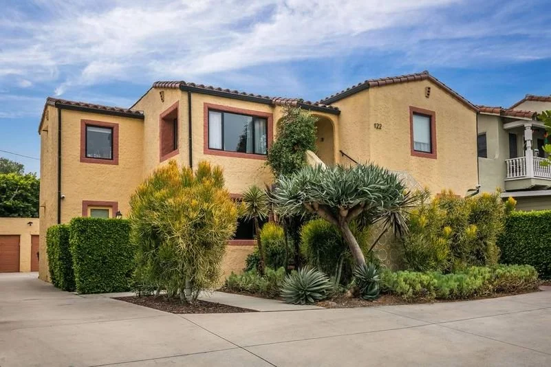 122 North Harper Avenue