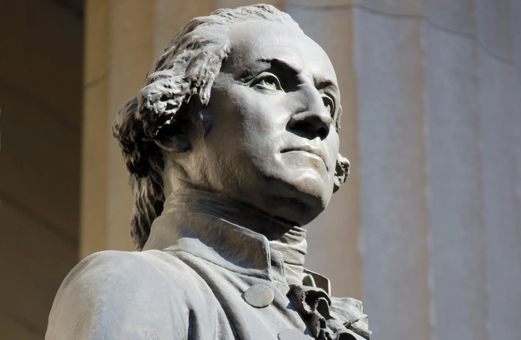 Washington Statue.jpg