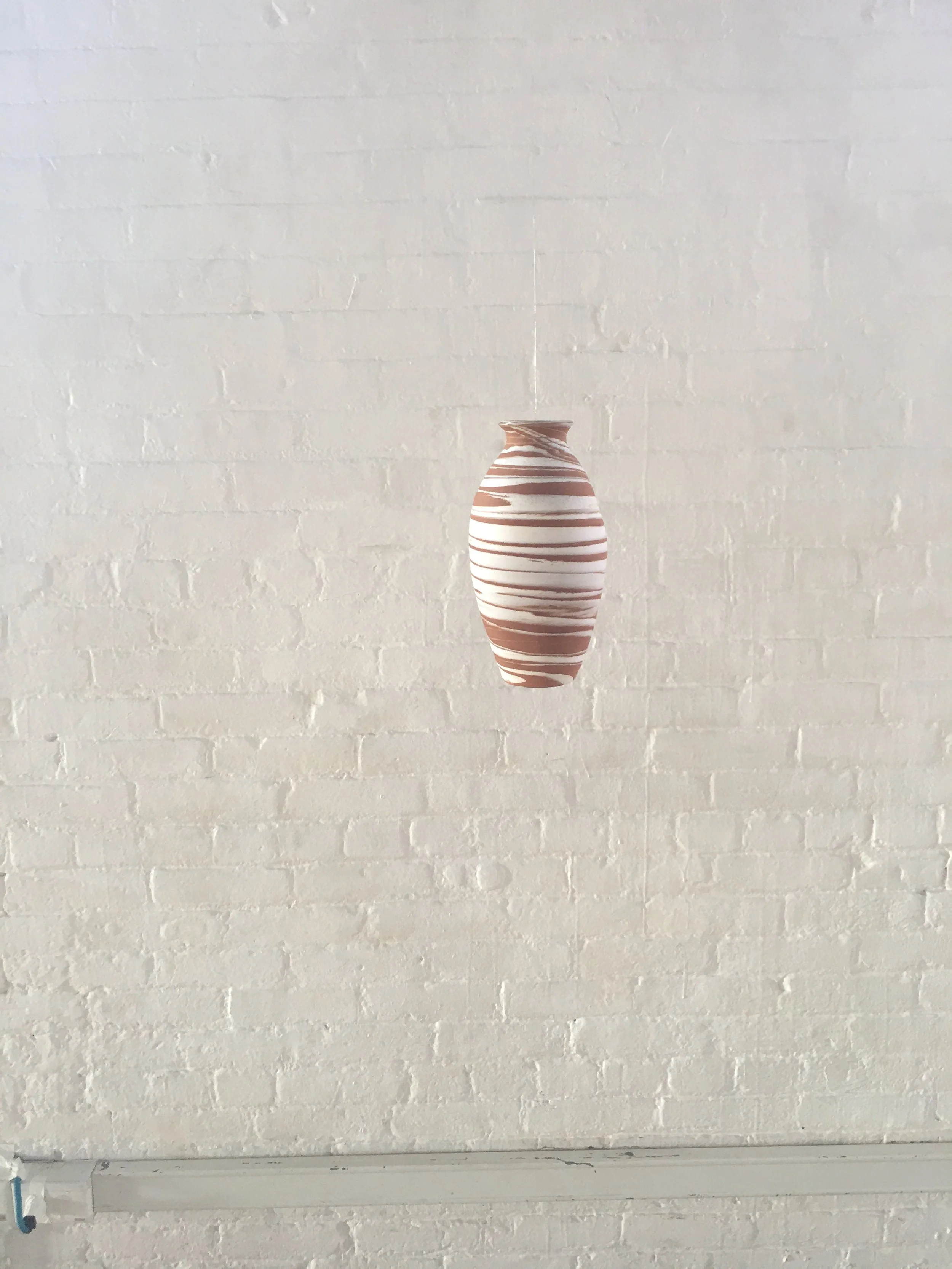 Marbled pot with bright and clearly articulated marbling 2