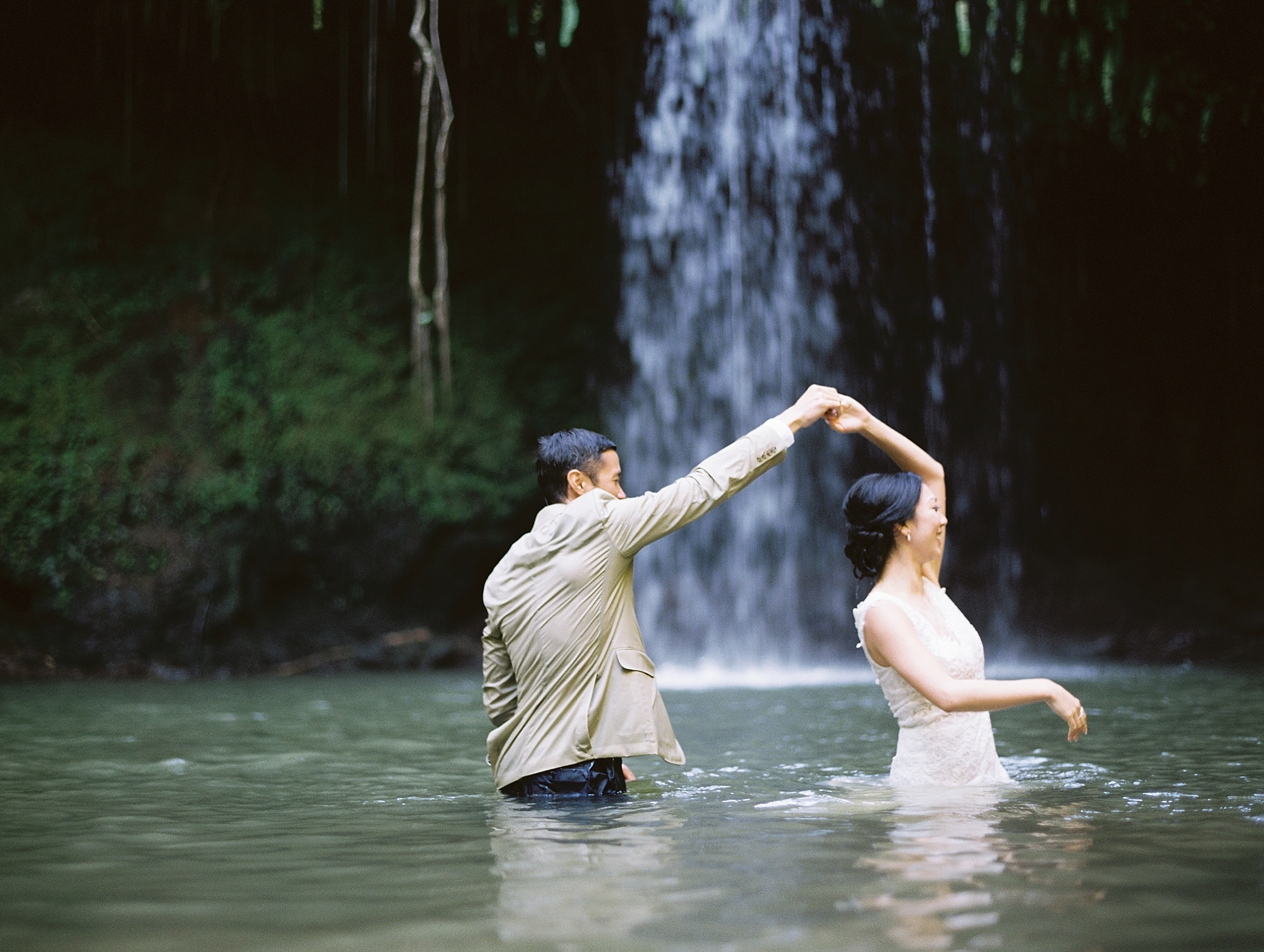 Maui Waterfall Elopement_0048.jpg